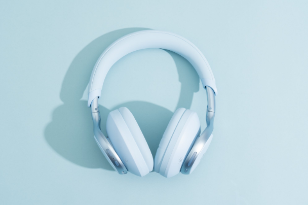 Noise Cancelling Headphones