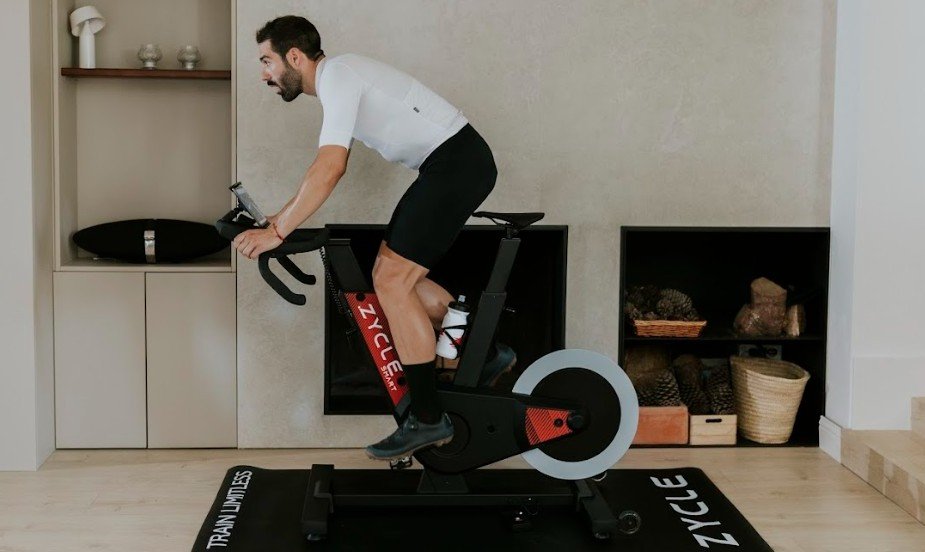 Unlimited indoor cycling with the ZBike 2.0: realism, performance and total connectivity